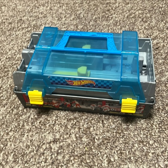 Hot Wheels Race Case Track Set CFC81  Carry Case, Duel Launcher Excellent Cond - Picture 1 of 4